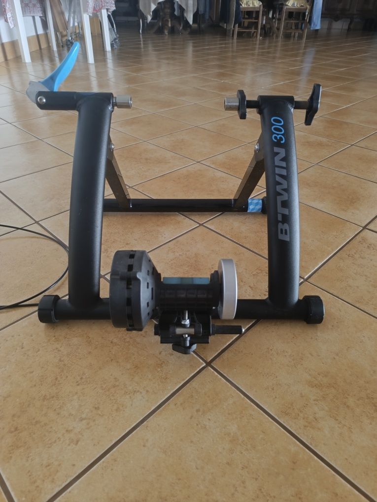 Vendo rolo de bicleta BTWIN 300