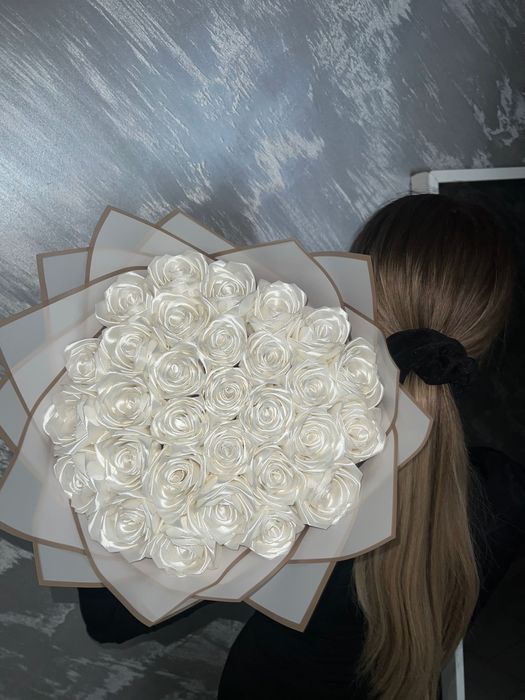 Wieczne róże ze wstążki. Prezent na dzień mamy, dzień kobiet, urodziny