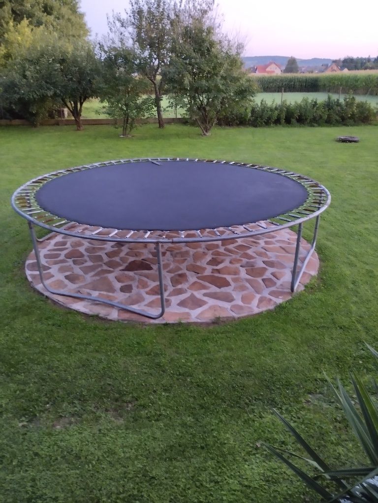 Trampolina ogrodowa 360