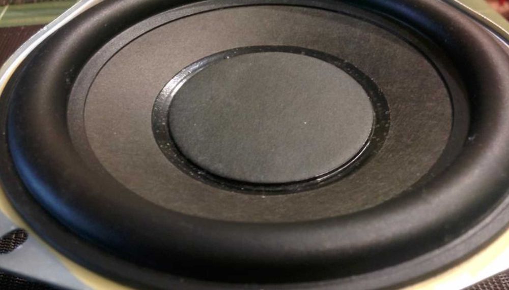 Потужні сабвуферні динаміки "panasonic" 135 мм, 8 ом, 125 W.