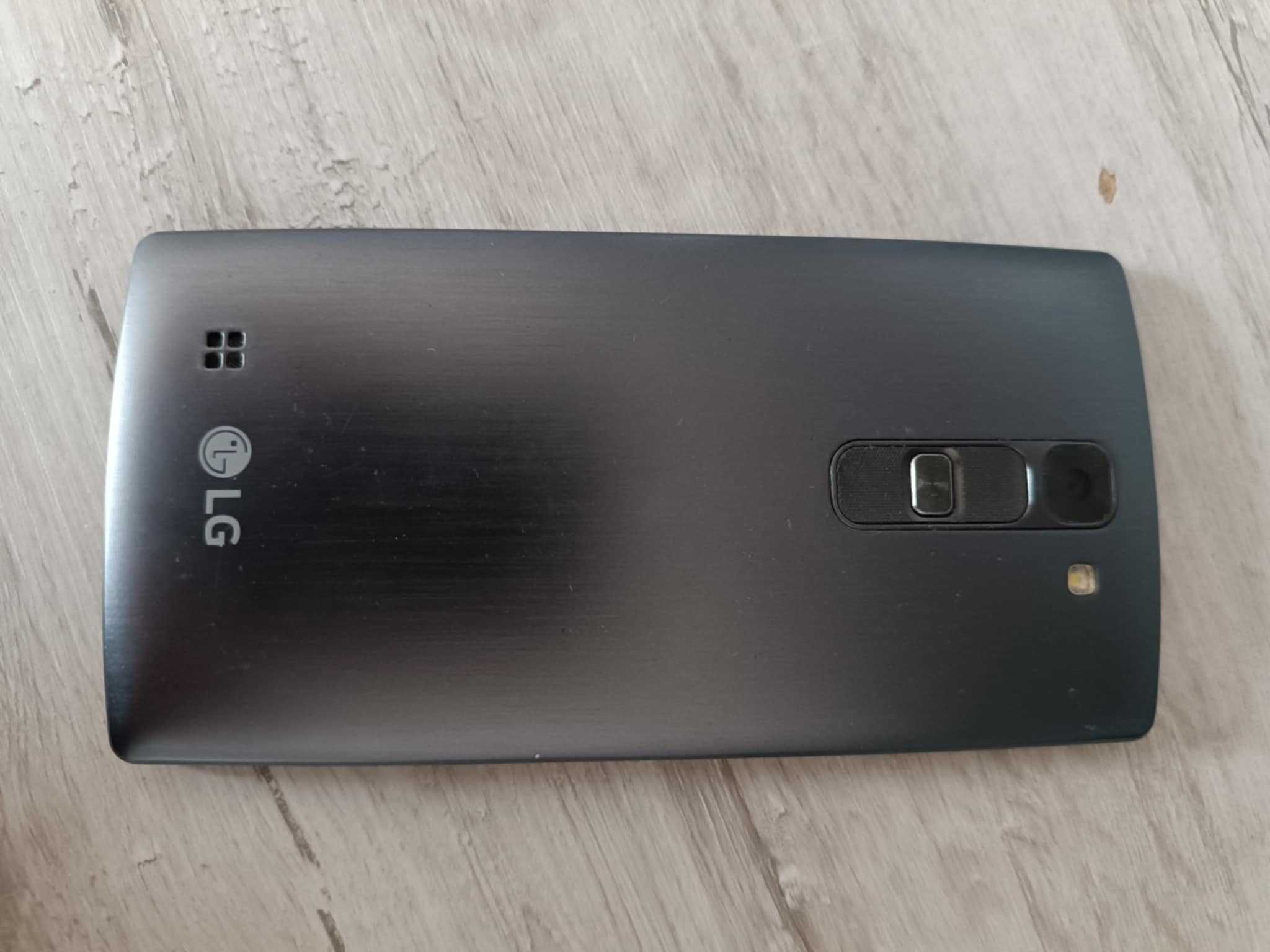 Smartfon LG Magna