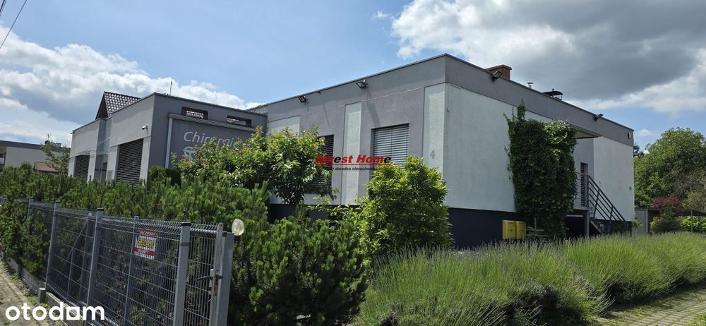 Budynek (klinika oraz dom) w dobrej lokalizacji.