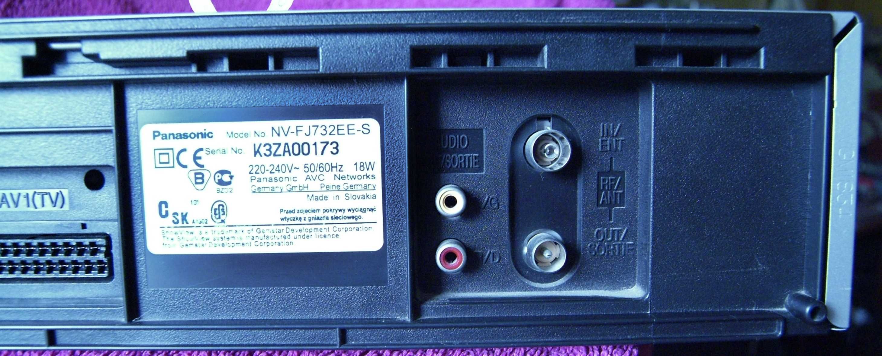 Panasonic VHS K3ZA00173 + DVD