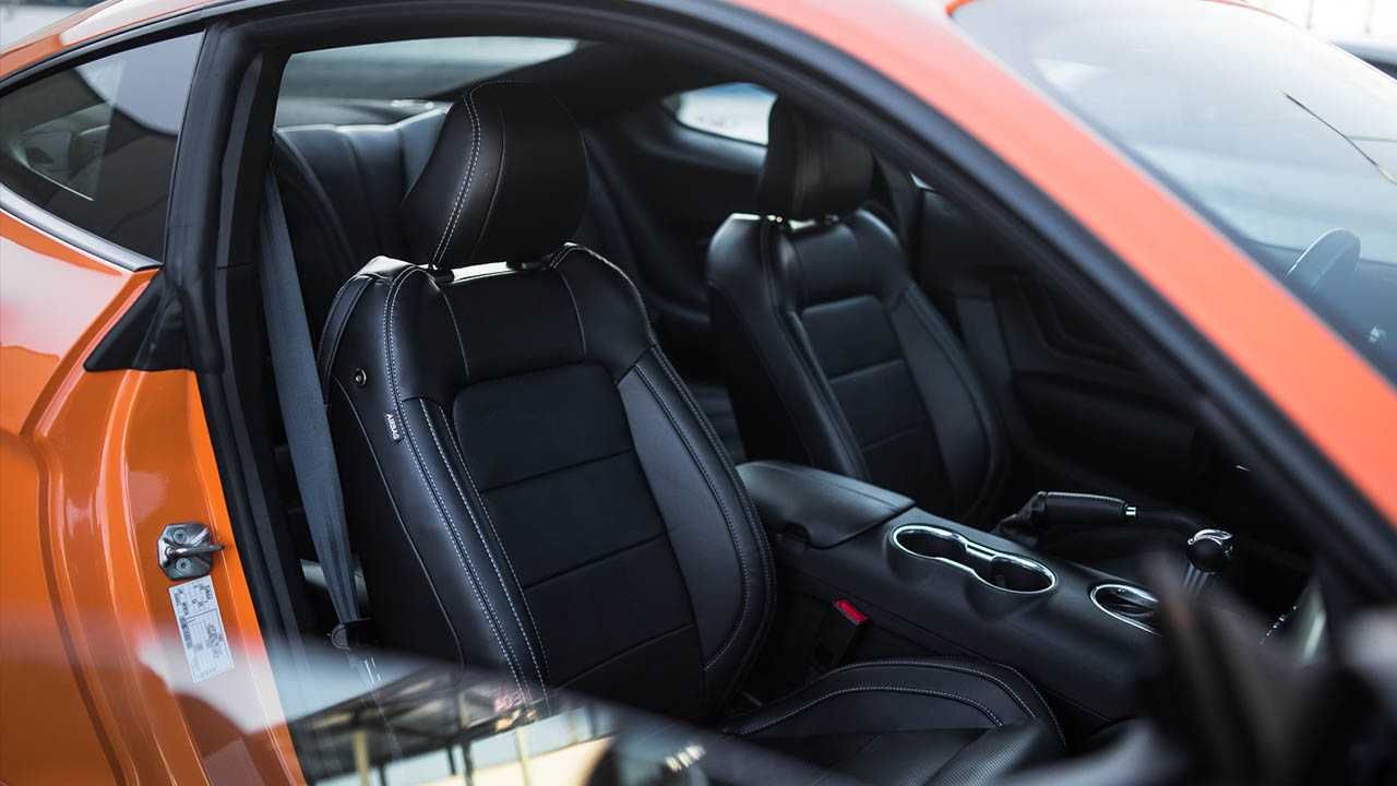 WYNAJEM Ford Mustang 5.0 GT Poznań Wypożyczalnia aut amerykańskich