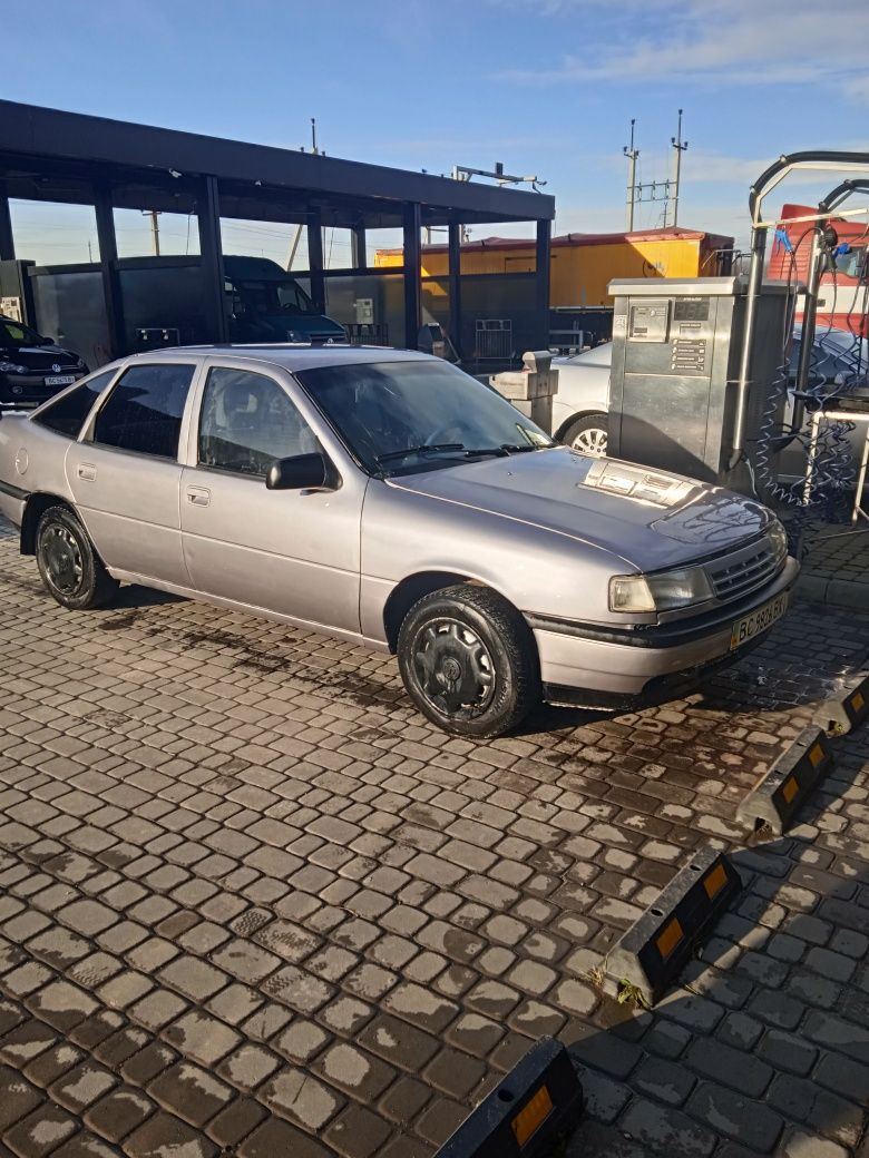 Opel Vectra a 2.0 На Газу!