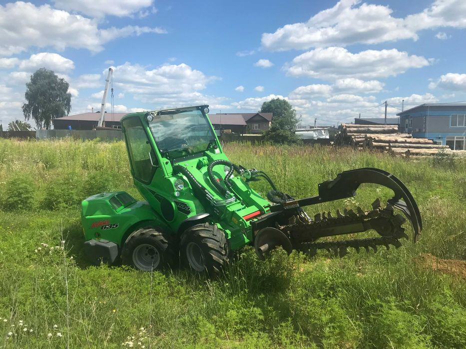Траншеекопатель Тренчер Траншеєкопач DIGGA. Бара.