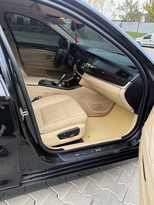 BMW 528 f10 , 2013 рік