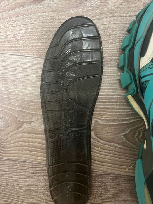 Balenciaga track