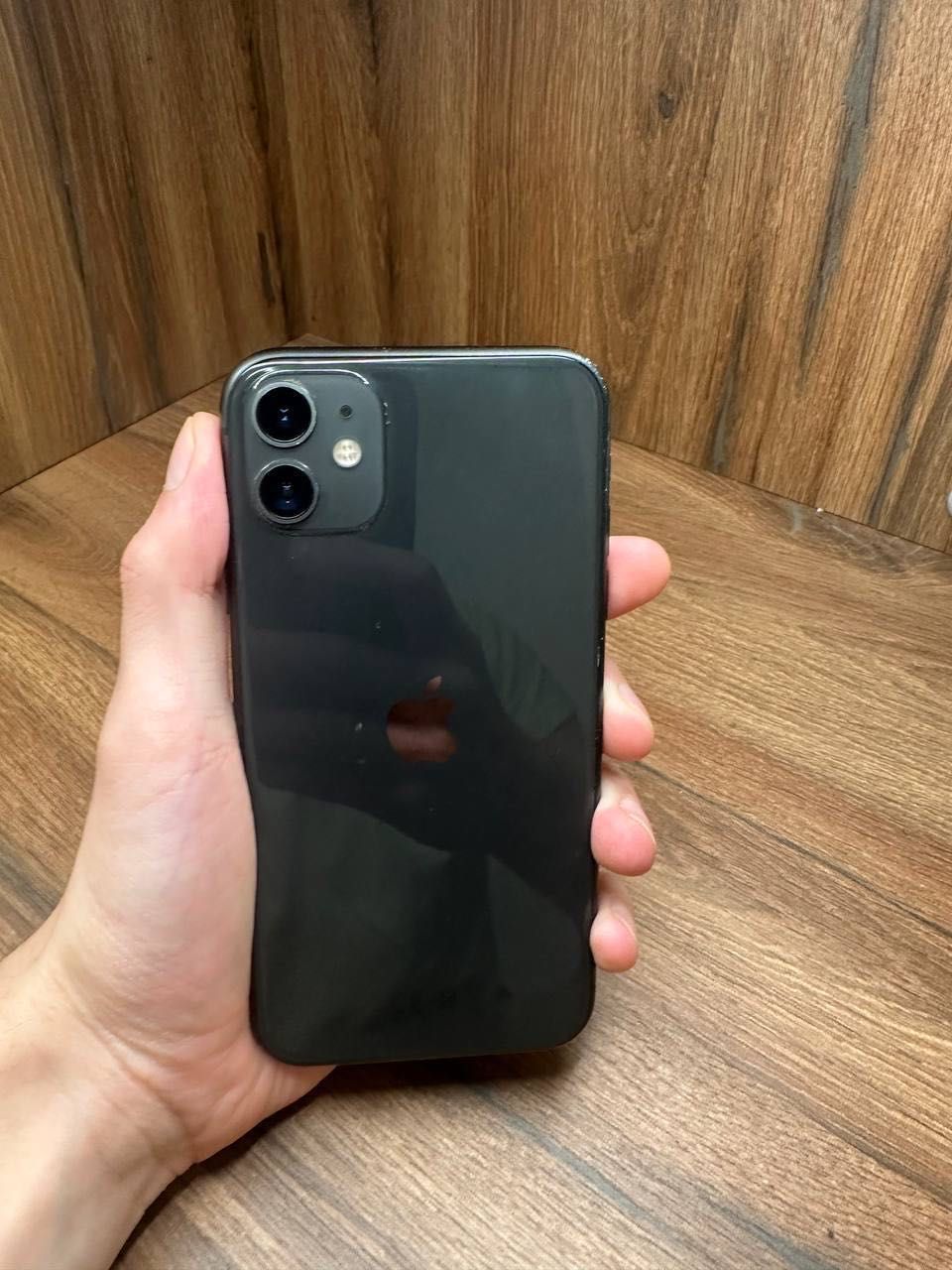 iPhone 11 в ідеальному стані