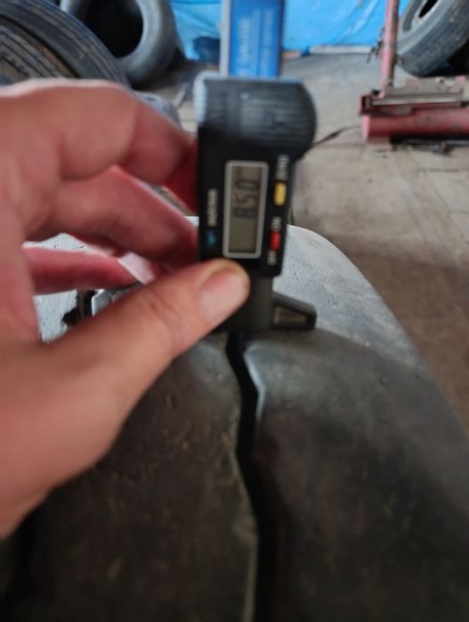 Одна шина Continental 385/65r22.5