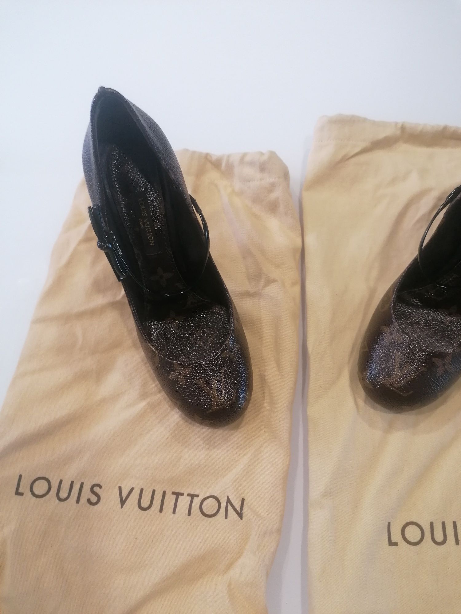 Vendo sapatos Louis vitton