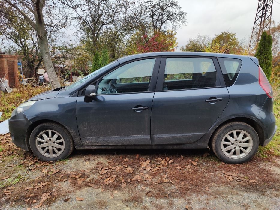 Renault  Рено Scenic 3 2010