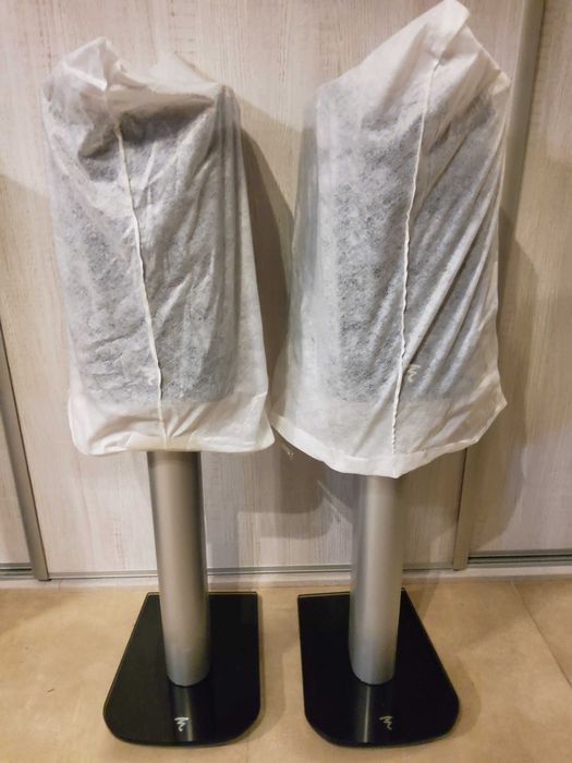 Glosniki FOCAL CHORUS plus oryginalne standy Focal