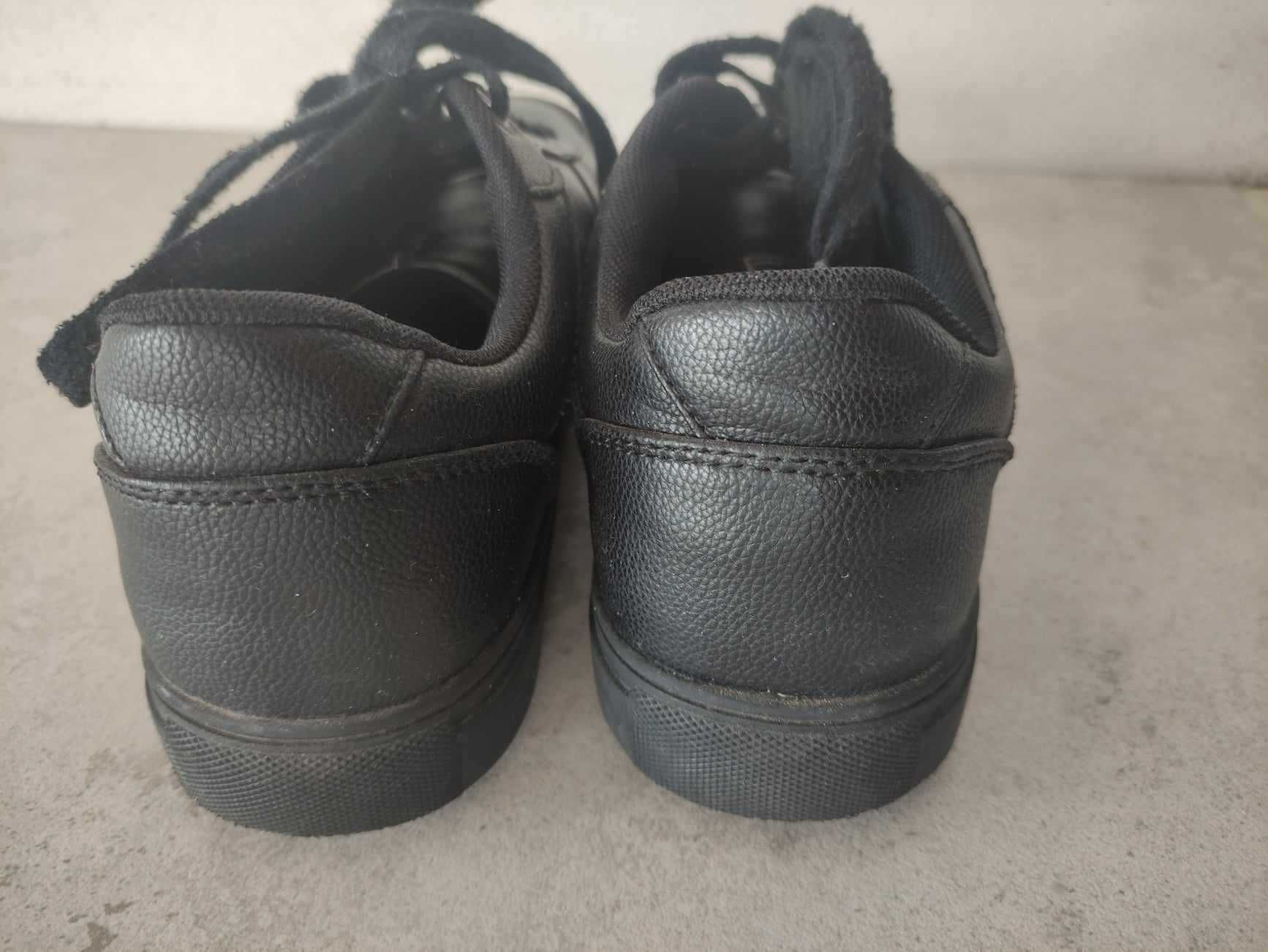 Buty sportowe młodzieżowe Sprandi r-r 42