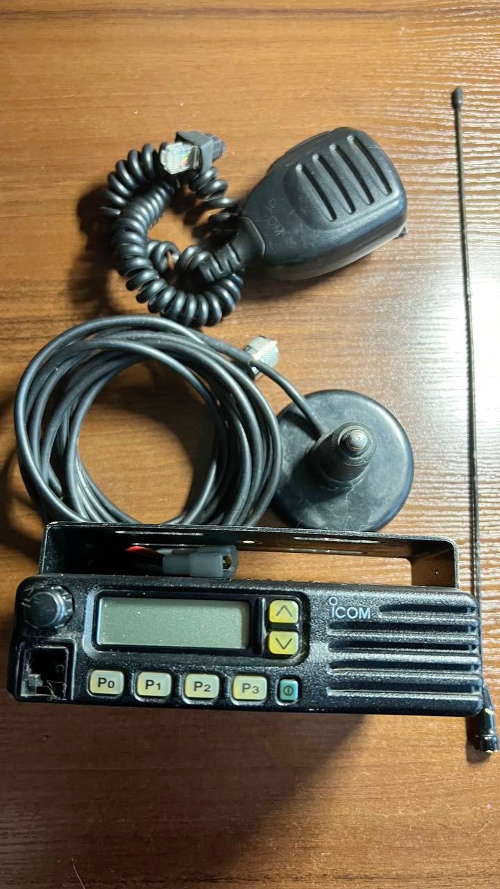 Радиостанция Icom IC-F210