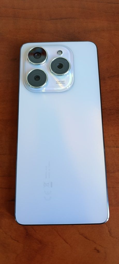 Smartfon Tecno Spark 20 Pro 8 GB / 256 GB