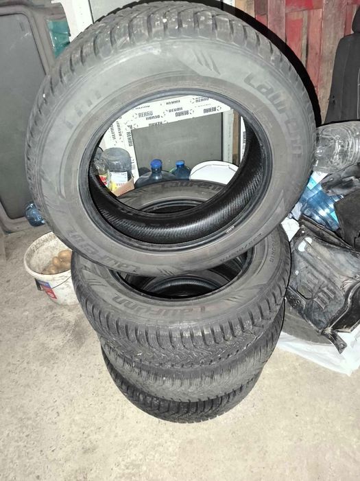 Зимові Шини б/у розміру 235*60 R 18
