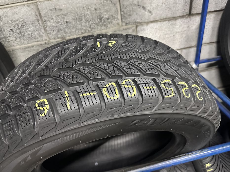 Зимові шини 225/60 R16 (98H) BRIDGESTONE