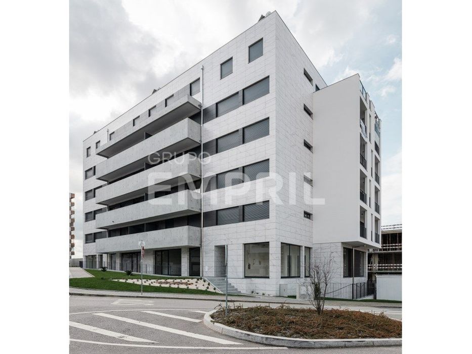 Loja Edificio Encosta Poente