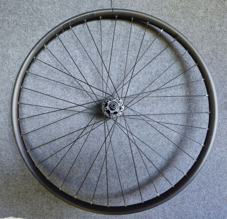 Koła 622x20 Alexrims SD20 maszynówki qr disc 6śrub