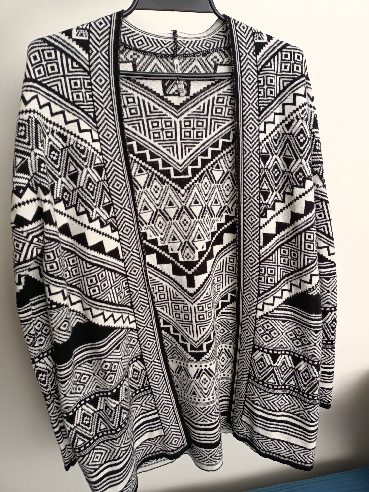 Sweter Kardigan Narzutka Stradivarius rozmiar M