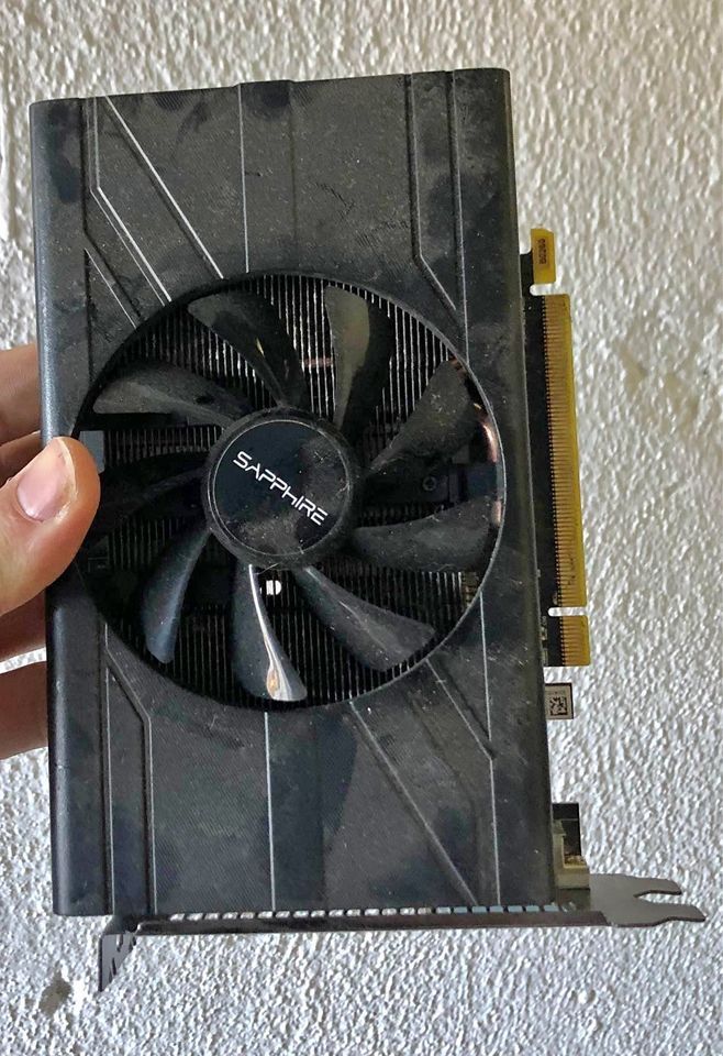 Sapphire Radeon RX570 IXT 4gb