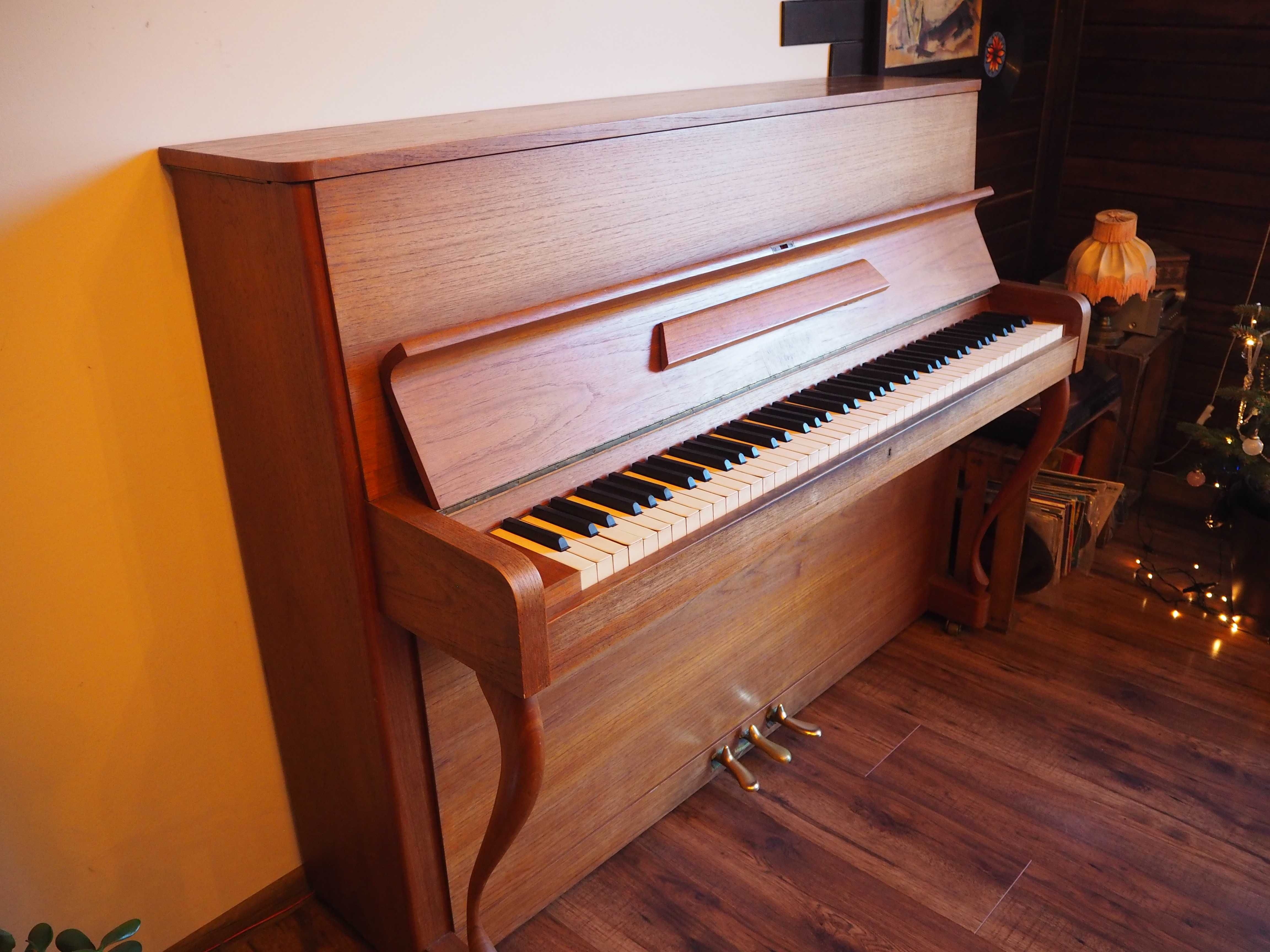 Pianino drewniane Nylund & son uppsala