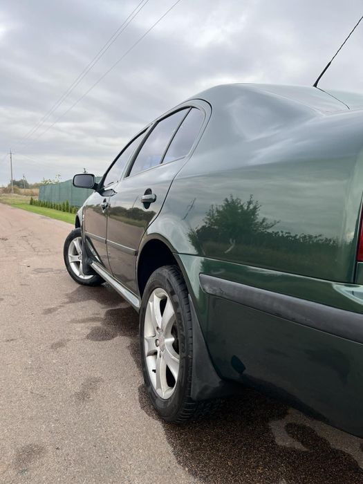 Продам Шкоду тур 1.8т можливий обмін з доплатою