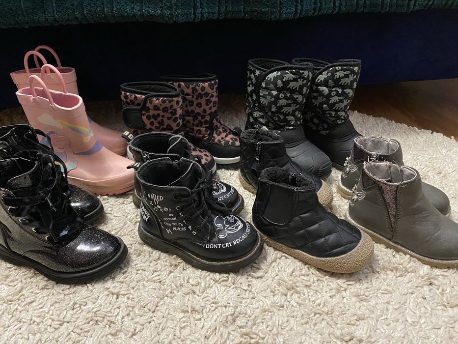Взуття на дівчинку зима-весна