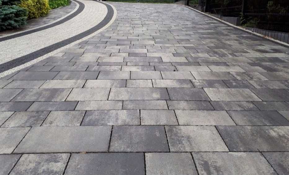 Układanie kostki brukowej