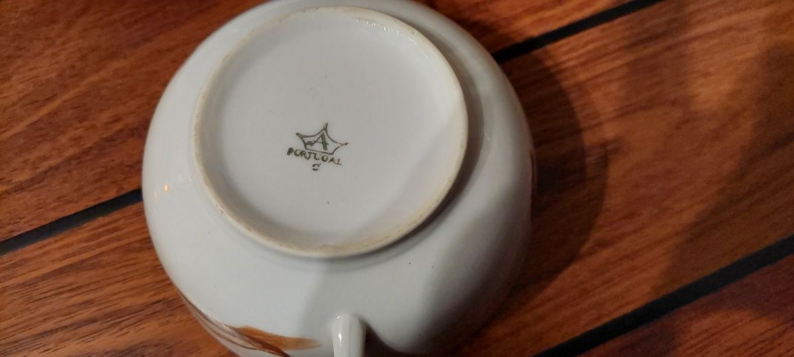 Duas taças de porcelana da vista alegre consommé