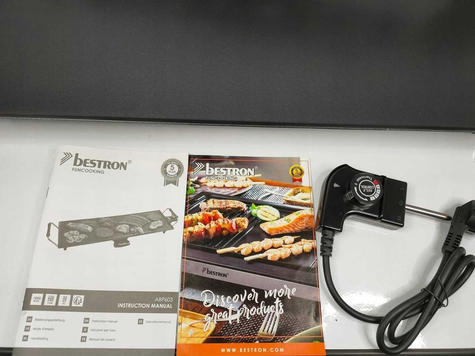 B251 Duży tradycyjny grill elektryczny 70cm Bestron  czarny 1800W