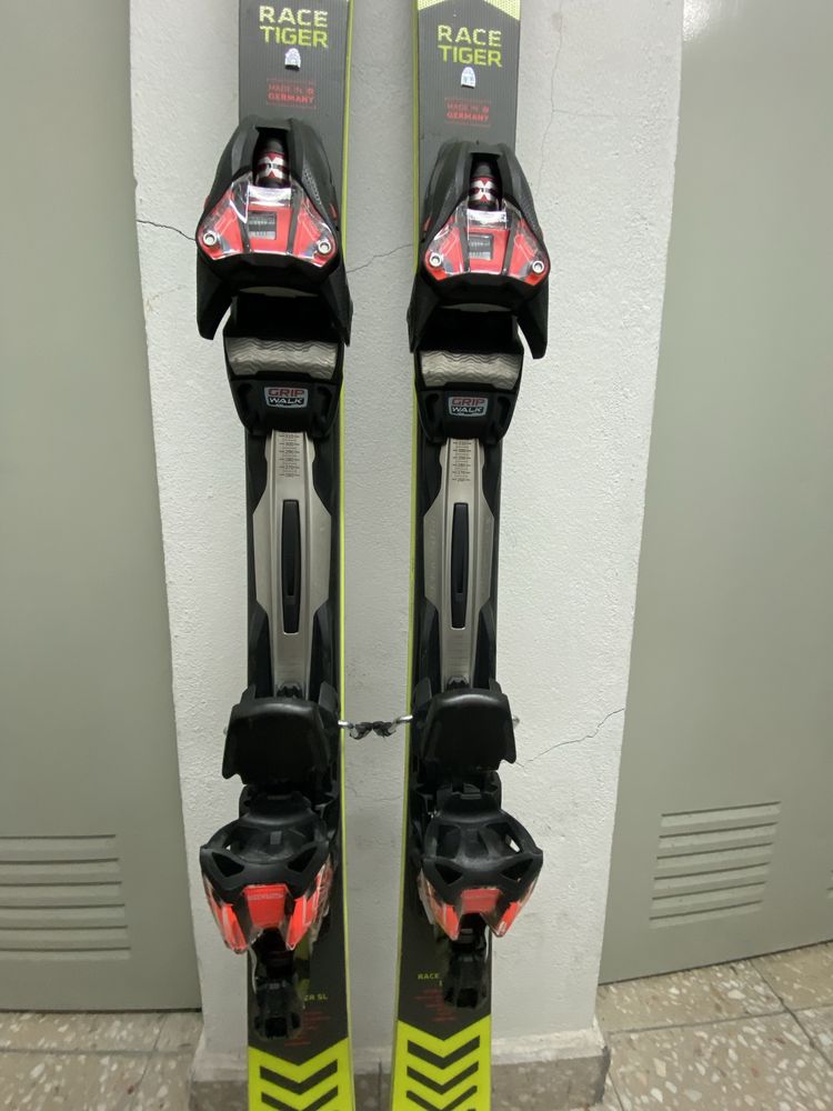 Skis VOLKL RACETIGER SL