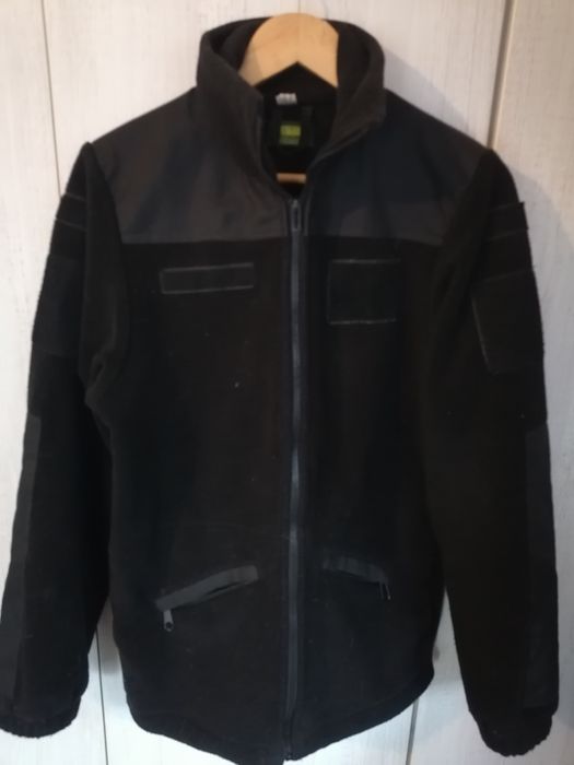 Polar czarny wojskowy.