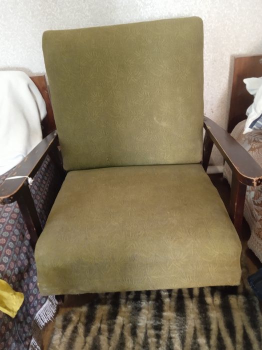 Продам розкладне крісло