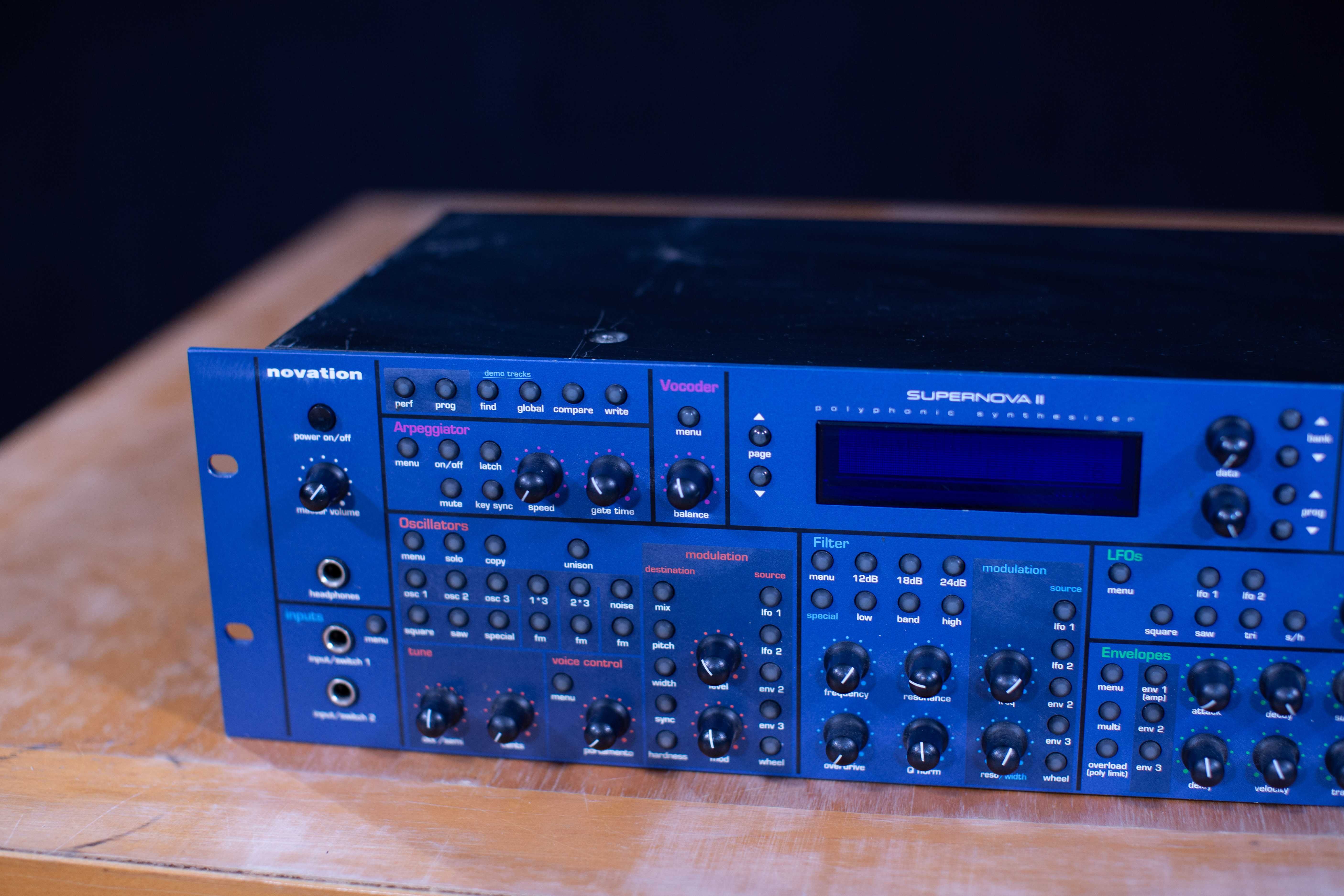 Novation Supernova II – Sintetizador Virtual Analog (Rack)