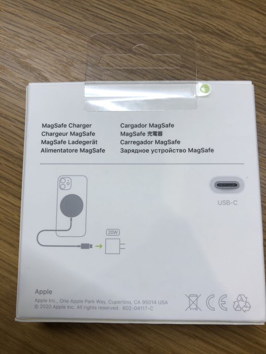 Carregador magsafe Apple por abrir