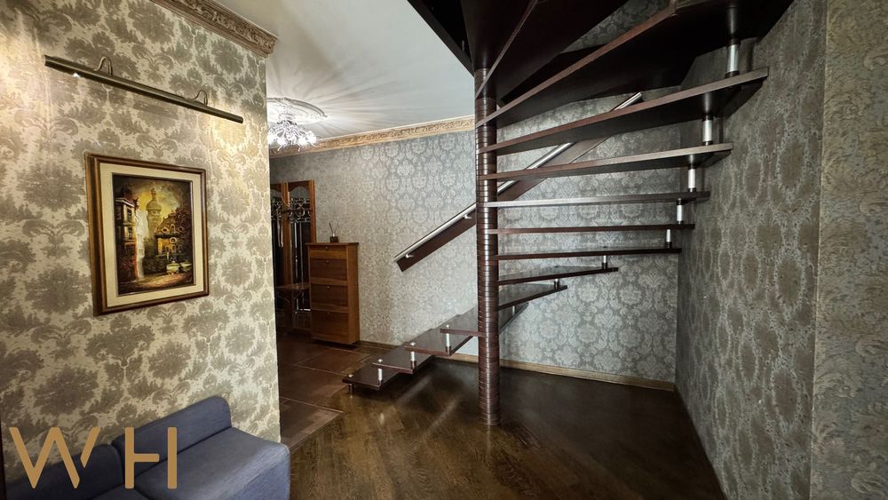 Продаж пентхаусу 239m² 5 кім. Вул. Срібнокільська 22, Осокорки Позняки
