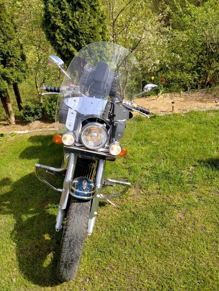 Motocykl Suzuki marauder VZ 800