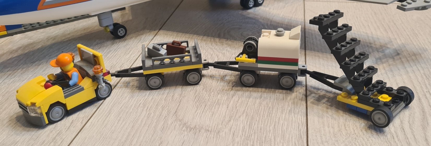 Lego sity 60104 оригінал пасажирський літак з терміналом