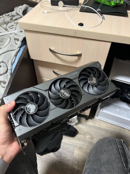 RTX 4070 TI 12 GB