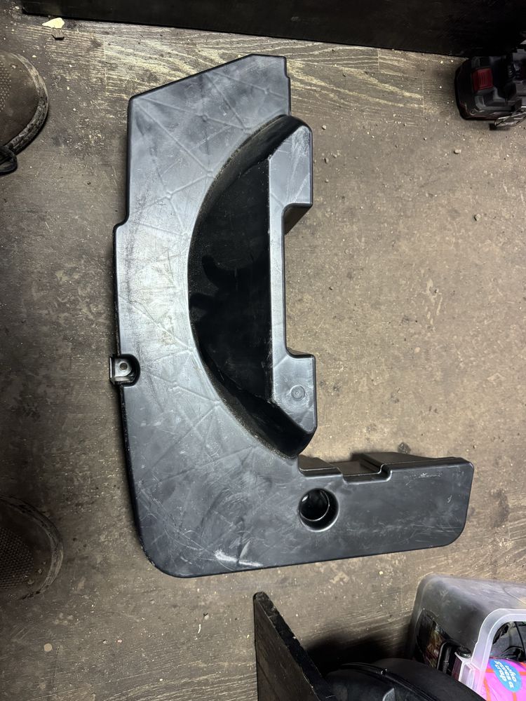 Audi głośnik subwoofer Bang&Olufsen