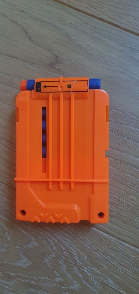 Kamizelka nerf z dodatkami