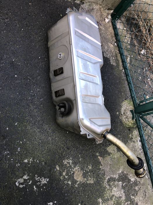 Deposito combustivel Mercedes W201/ W203/ W210