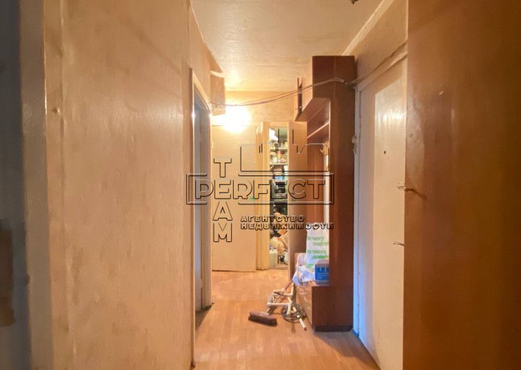 Продаж 3-кімнатної квартири на Доманицького 4 (Генерала Потапова)