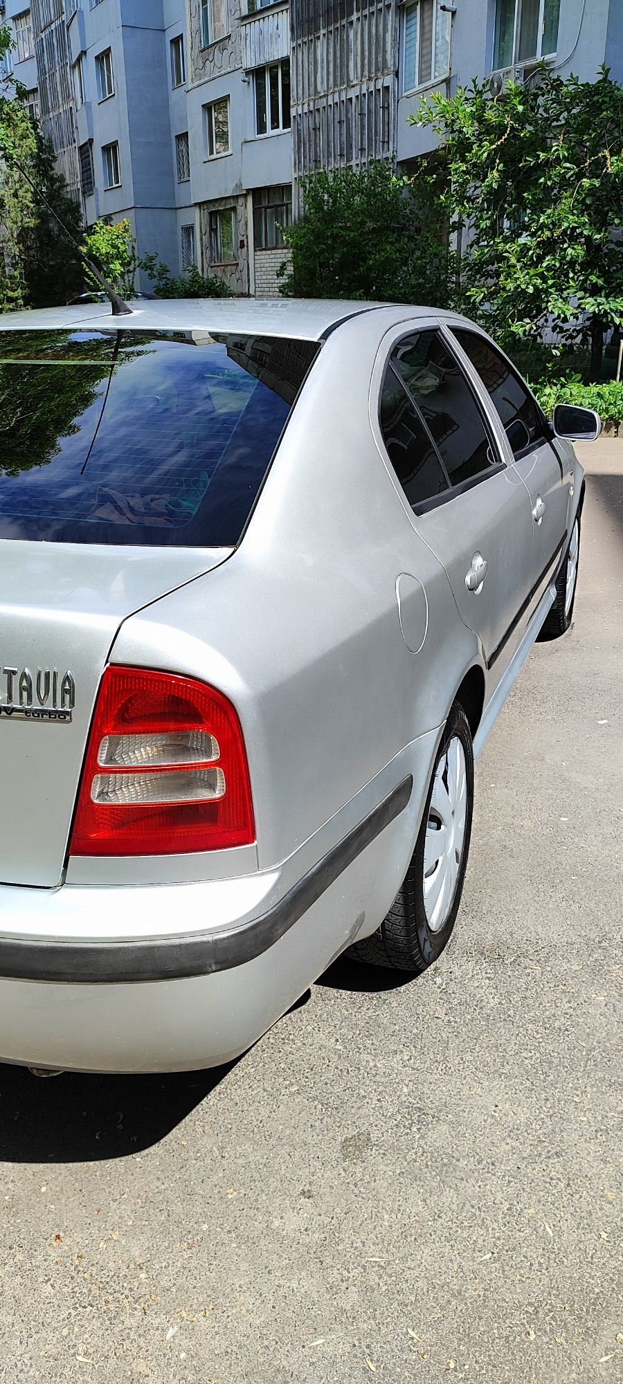 Шкода тур 1.8 турбо