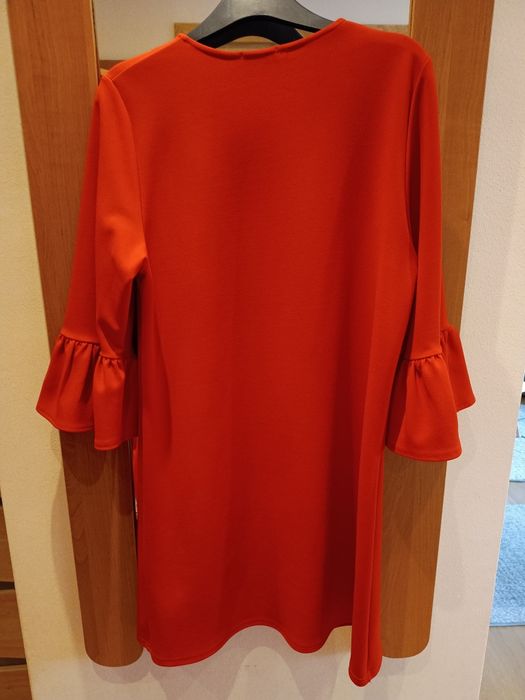 Czerwona sukienka wizytowa Maxim rozmiar 40 jak nowa