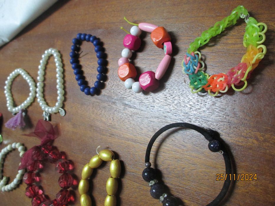 Bijuteria - 10 pulseiras