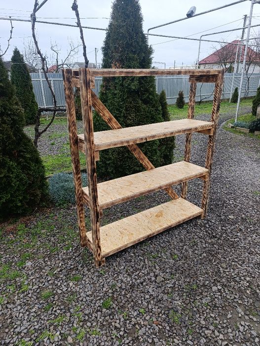 Стелаж деревяний