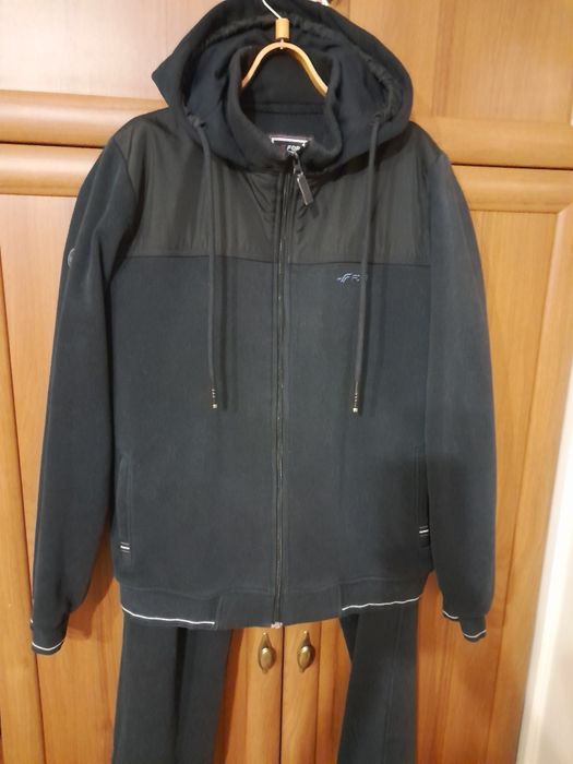 Продаю теплий чоловічий костюм